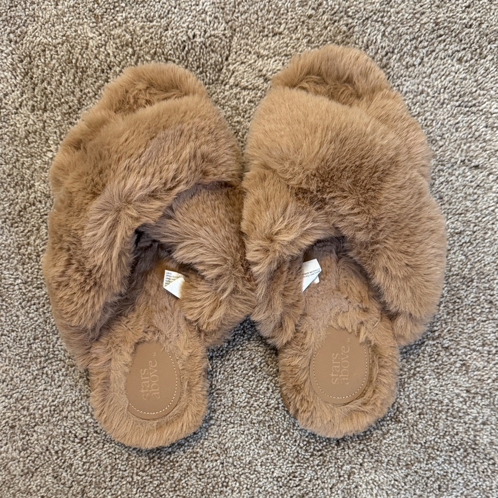 Stars Above Tan Plush Slippers